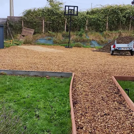 住宿加早餐酒店 Sejour Et Weekend En Famille Chez L'habitant, Longere Berceenne, 2 4 Pers, Possibilite Rajout Berceau Et 1 Lit Single Soit 6 Pers Maxi Marigne-Laille